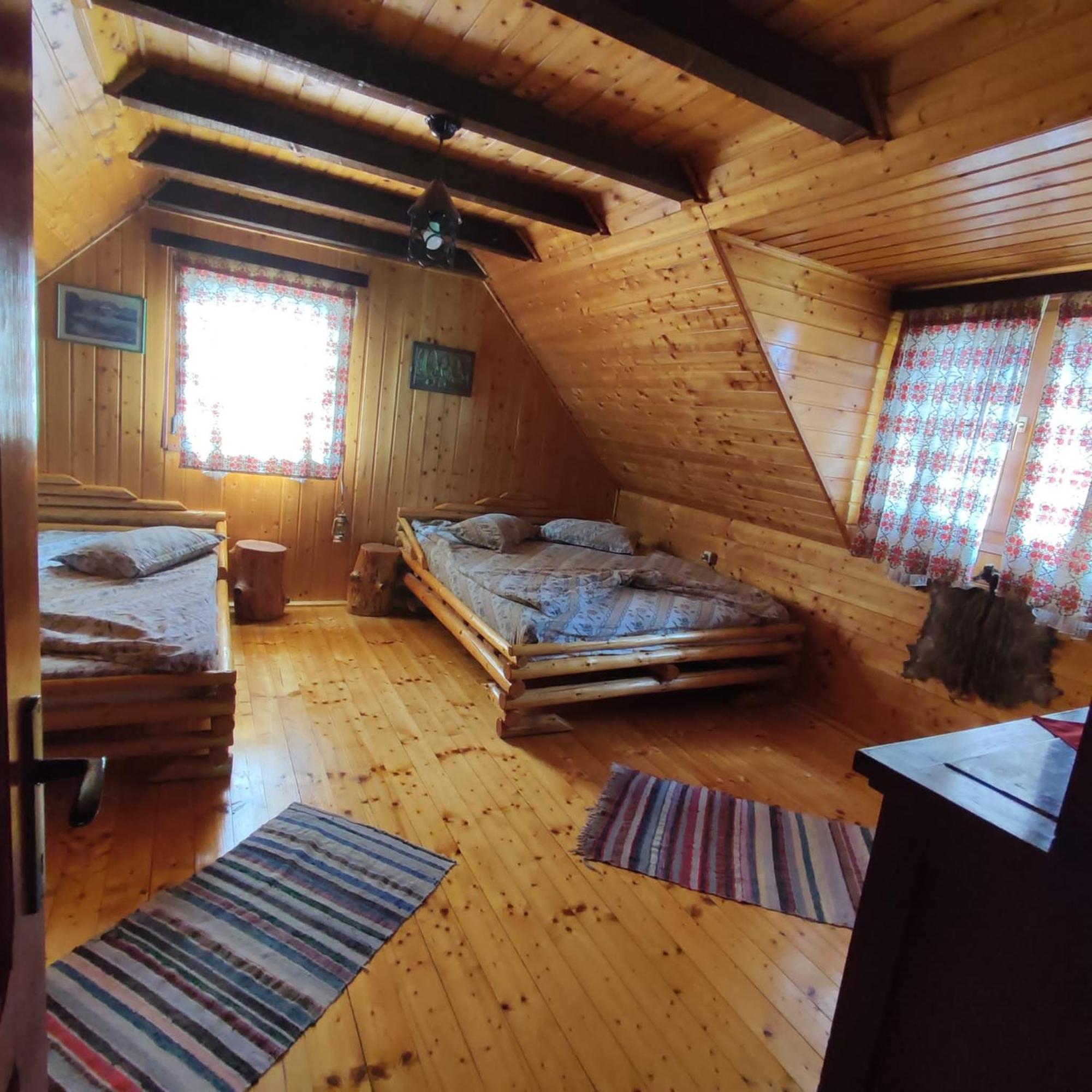 Casa De Vacanta Vidrighin Rau Sadului Стая снимка
