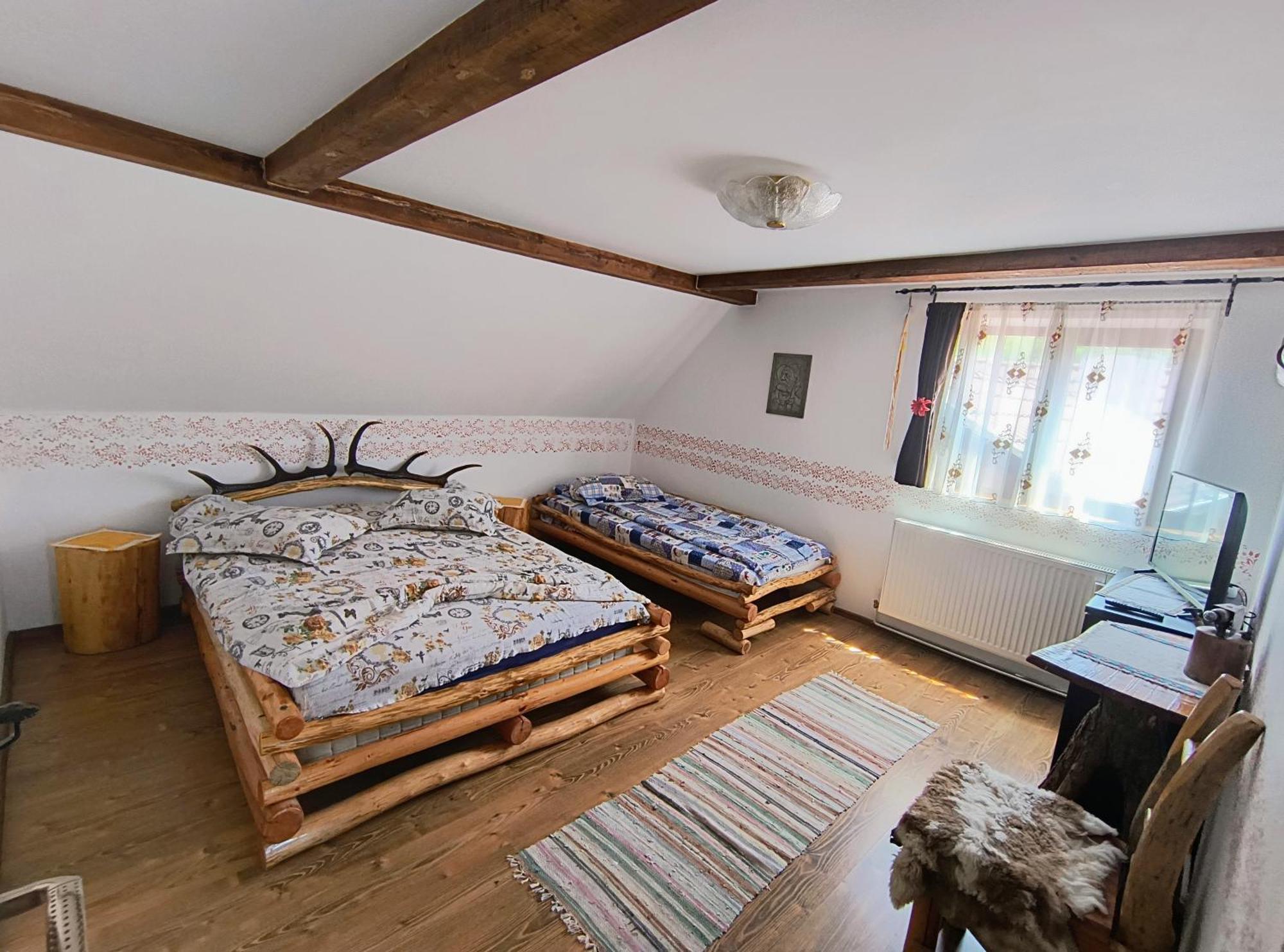 Casa De Vacanta Vidrighin Rau Sadului Стая снимка